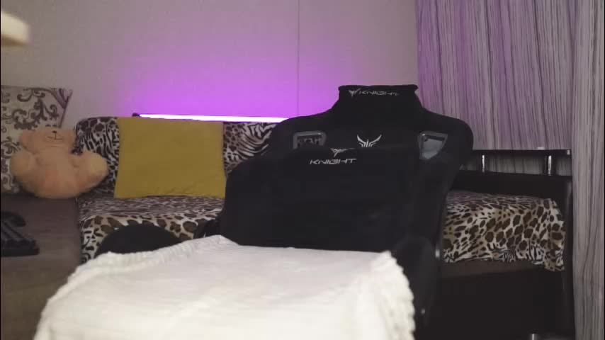 llittle_mi Adult Chat October 13, 2025