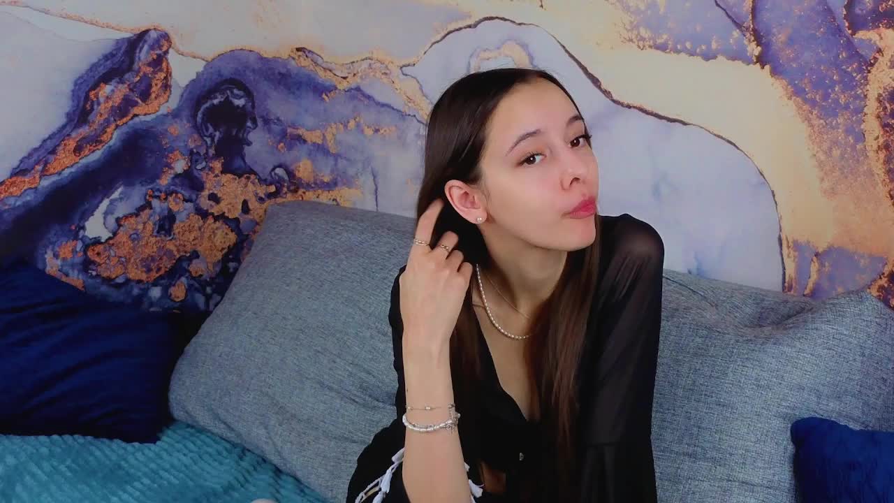 vikakismee Adult Chat October 13, 2025