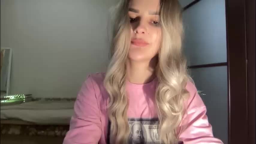 playfuldoll18 Adult Chat October 13, 2025