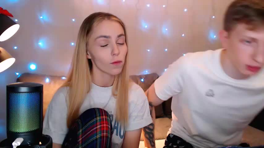 juliaanddima Adult Chat October 13, 2025