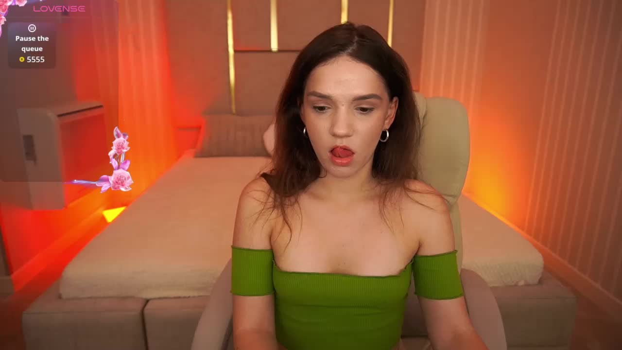 MirielleNymph Adult Chat October 13, 2025