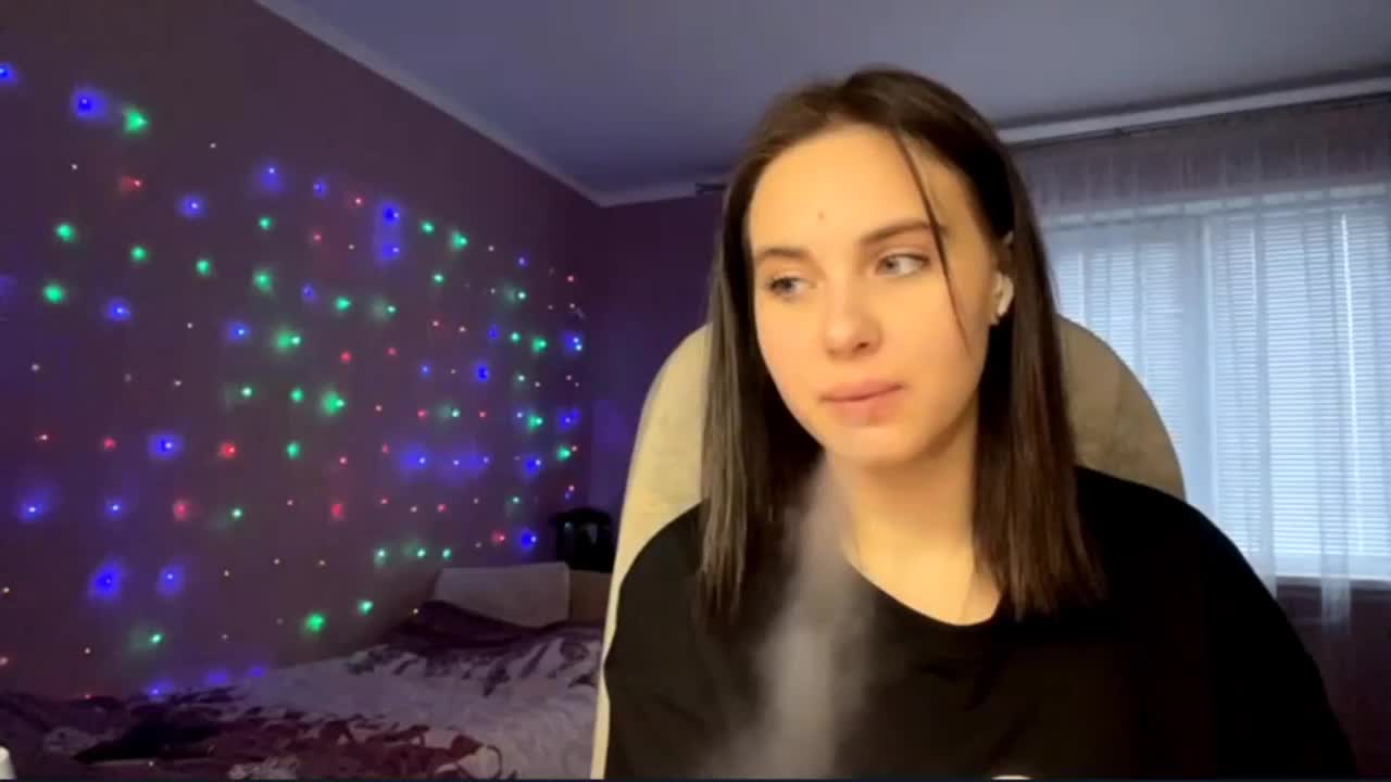 CANDY-LIPS-GIRL Adult Chat October 13, 2025