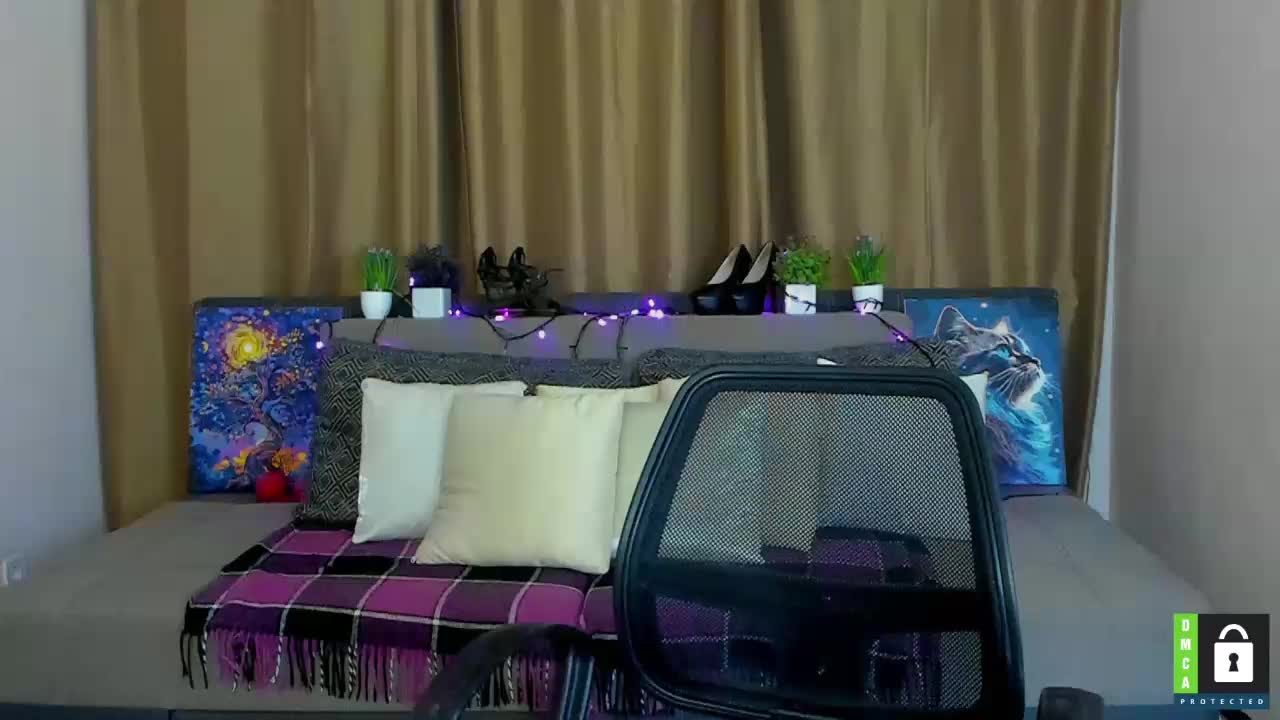 Aliciaredluv Adult Chat October 13, 2025