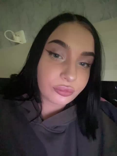 Aliska22 Adult Chat October 13, 2025