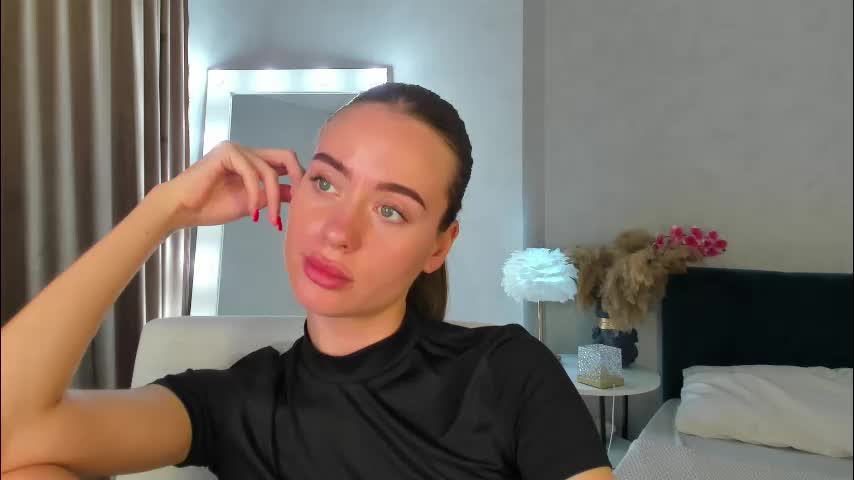 ameli_povilainn Adult Chat October 13, 2025