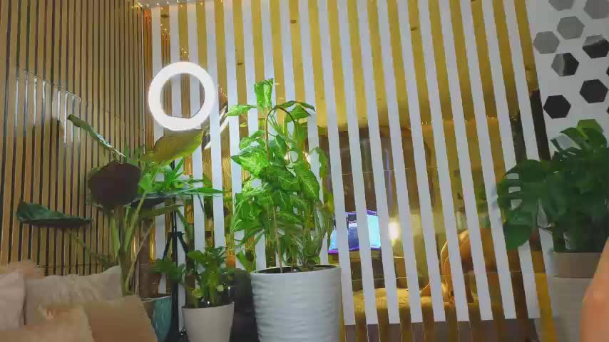 -Violettttta- Adult Chat October 13, 2025