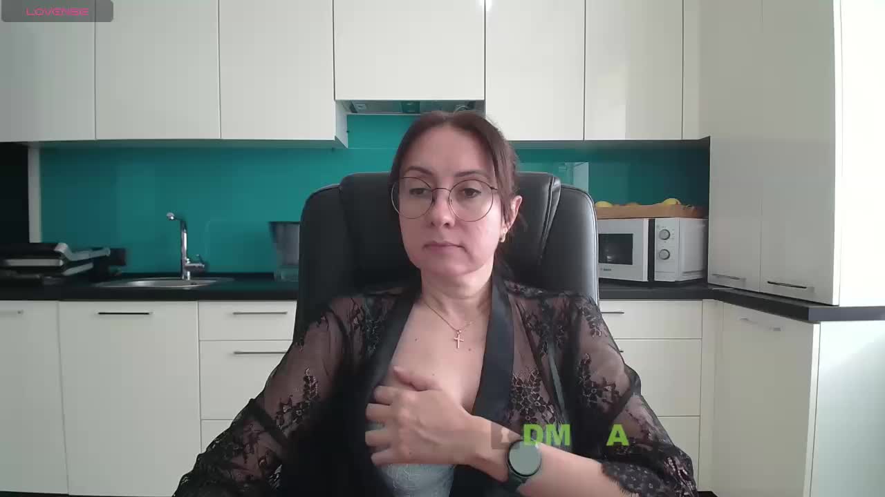 Valerianice Adult Chat October 13, 2025