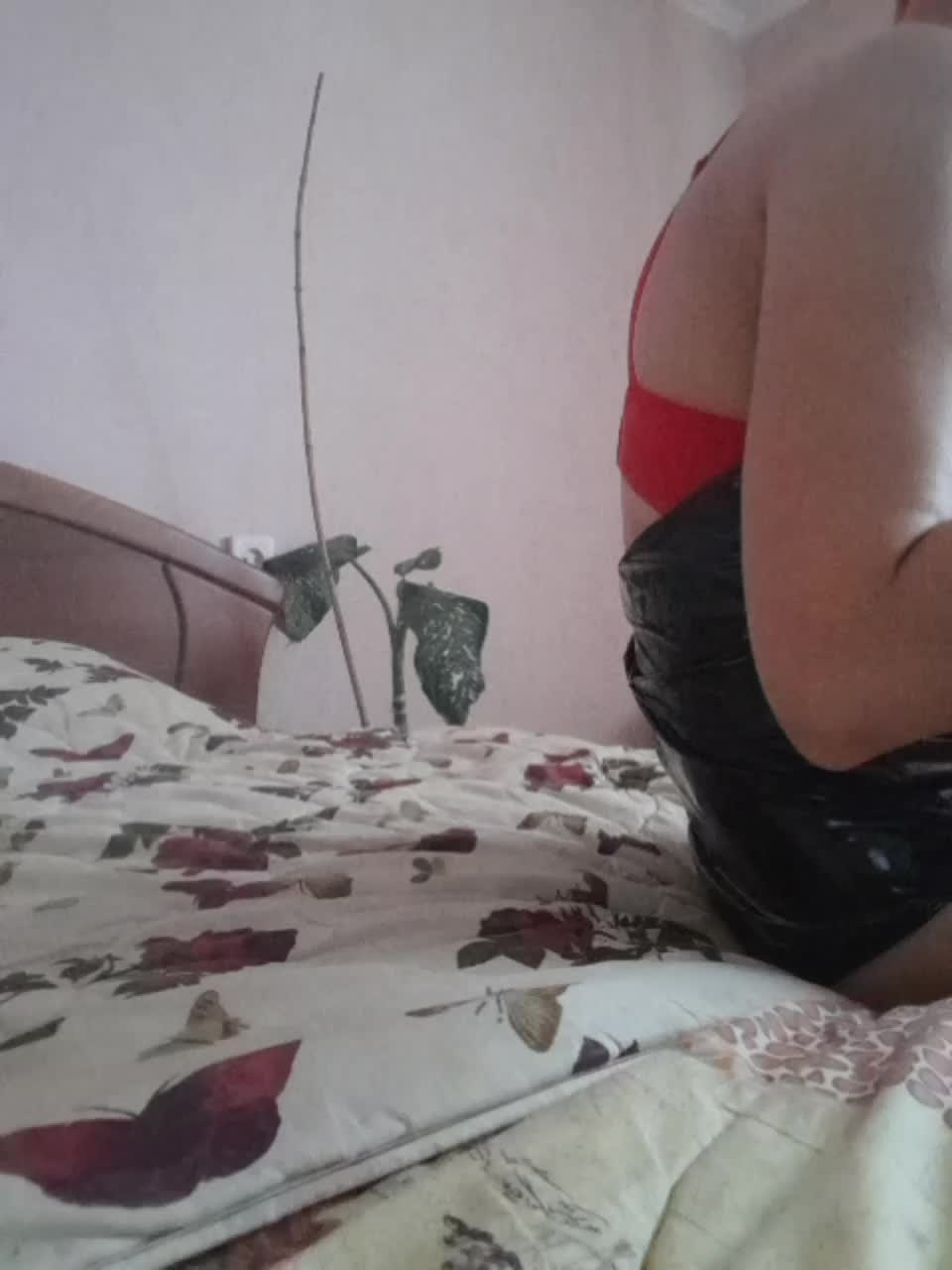 N-I-M-F-O-M-A-N-K-A Adult Chat October 13, 2025