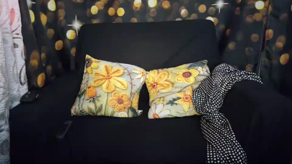 Sweet_Girl Adult Chat October 14, 2025