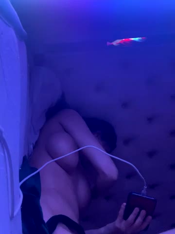 Flossy_Vettie Adult Chat October 13, 2025