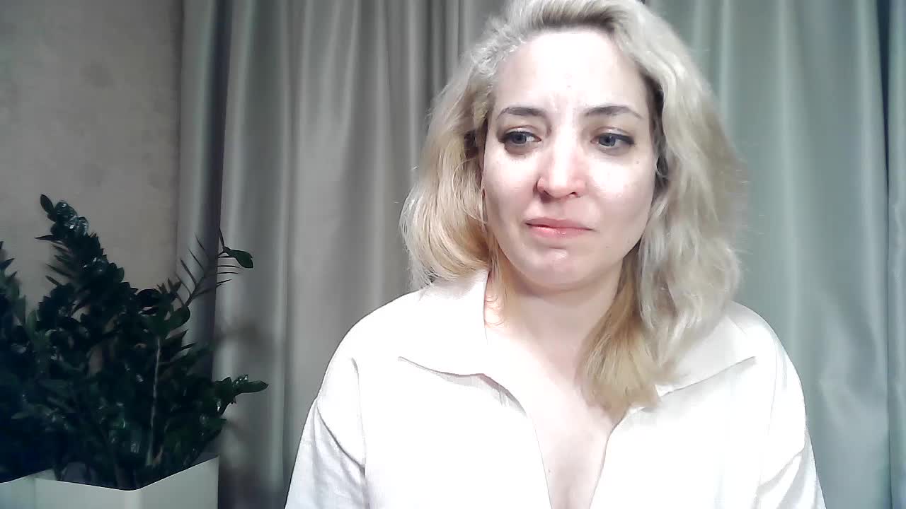 mariska-kiska Adult Chat October 14, 2025