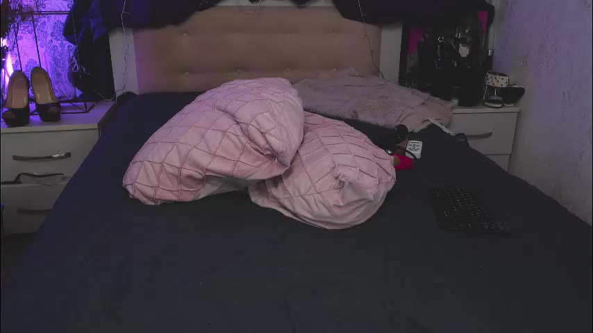 angelika_rouge Adult Chat October 14, 2025