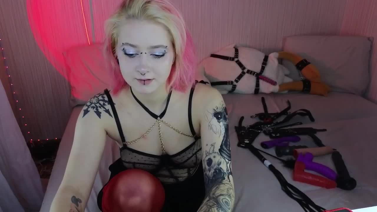 DARKIRIS Adult Chat October 14, 2025