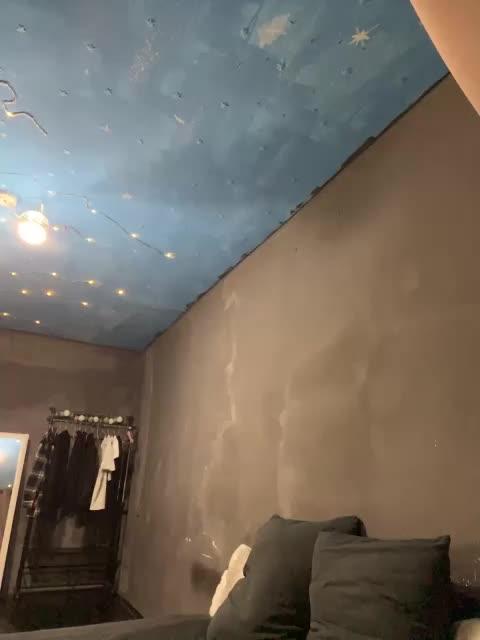 Hikikomori27 Adult Chat October 14, 2025