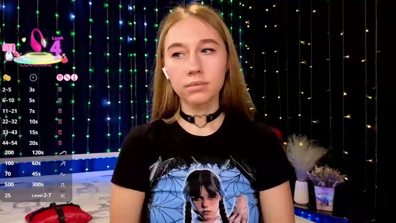 kiskaWEDNESDAY Adult Chat October 14, 2025