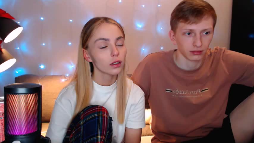 juliaanddima Adult Chat October 14, 2025