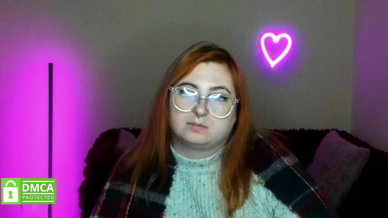 Aliciaredluv Adult Chat October 14, 2025