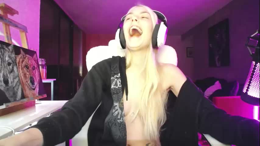 tinykylie Adult Chat October 14, 2025