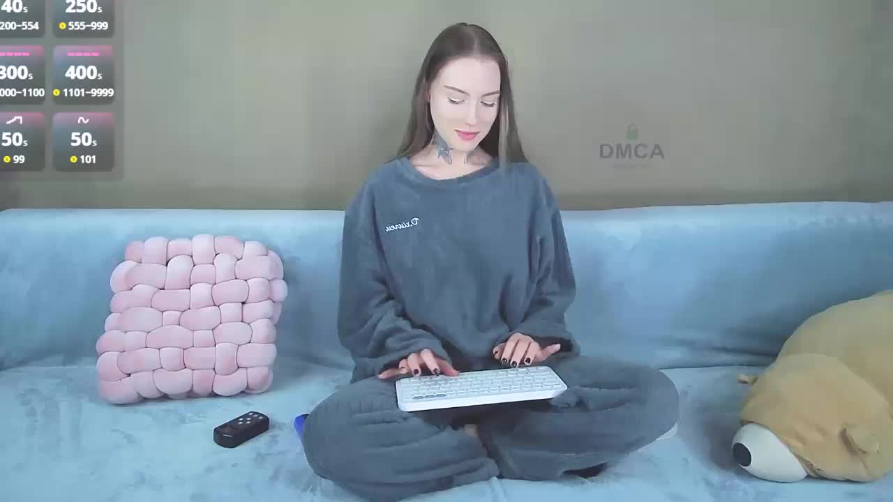 Octavia-_- Adult Chat October 14, 2025