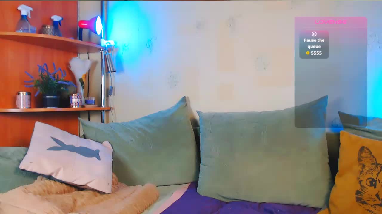 Caroline1995 Adult Chat October 14, 2025