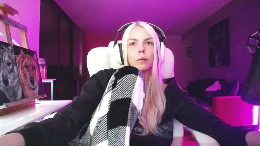 tinykylie Adult Chat October 14, 2025