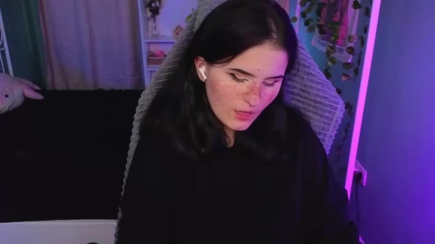 Dark_Shine Adult Chat October 14, 2025