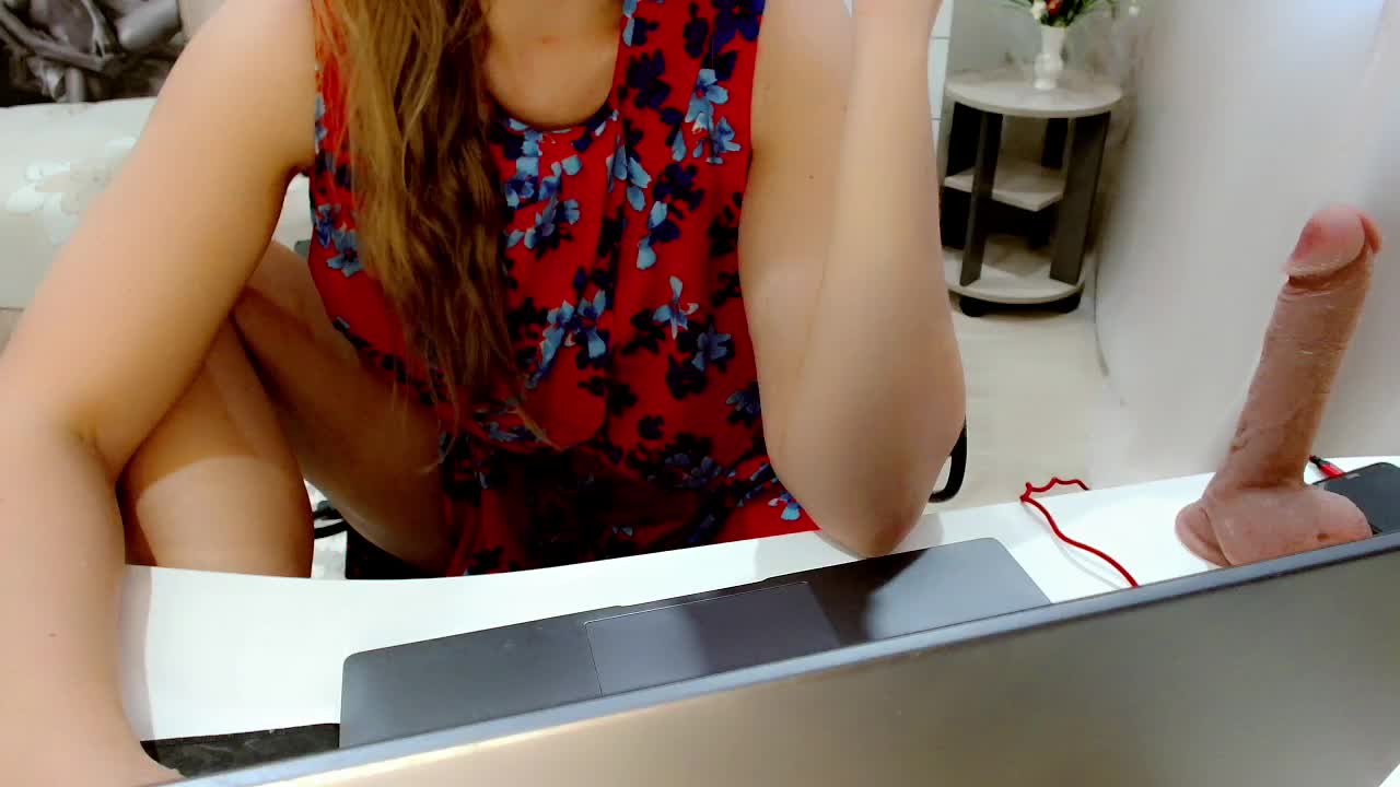 JuicyGloss Adult Chat October 14, 2025