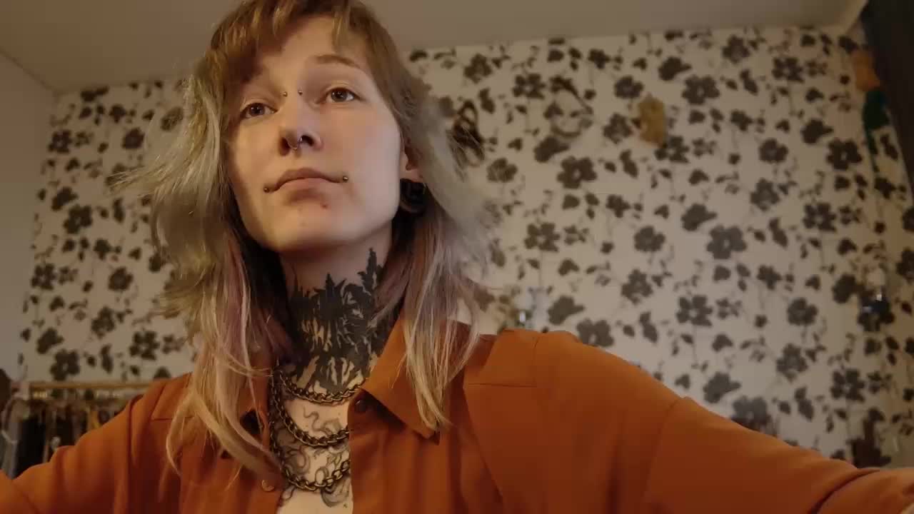 LittleSpaceMouse- Adult Chat October 14, 2025