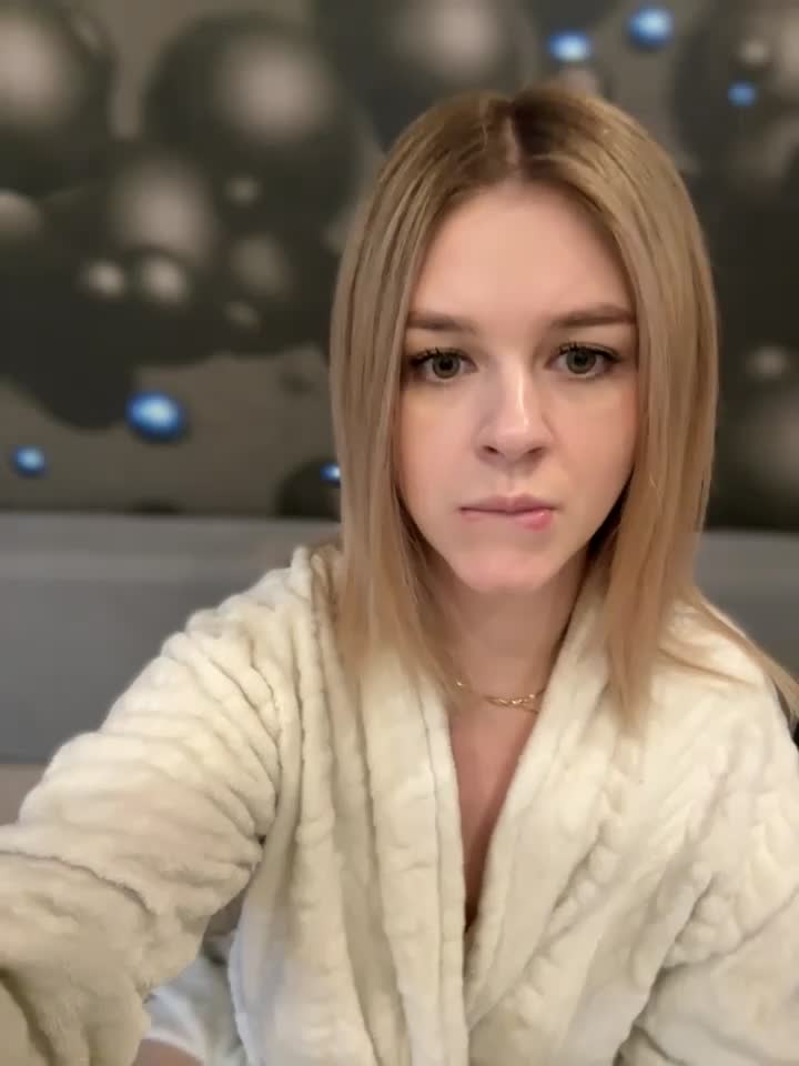 Love_Bri Adult Chat October 14, 2025