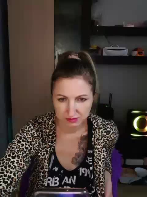 Nushka1984 Adult Chat October 14, 2025