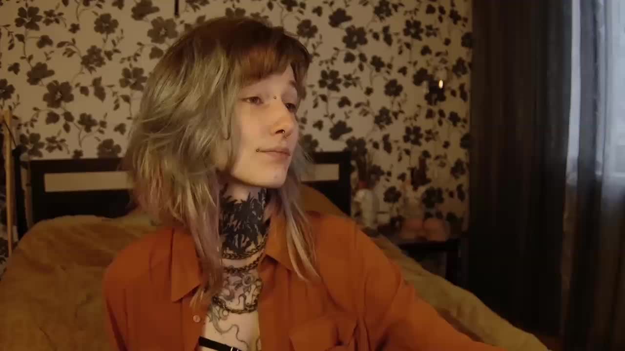 LittleSpaceMouse- Adult Chat October 14, 2025