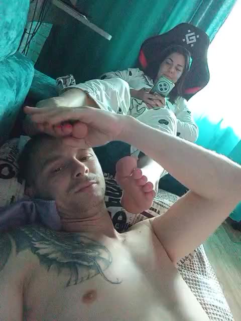 Niki233221 Adult Chat October 14, 2025