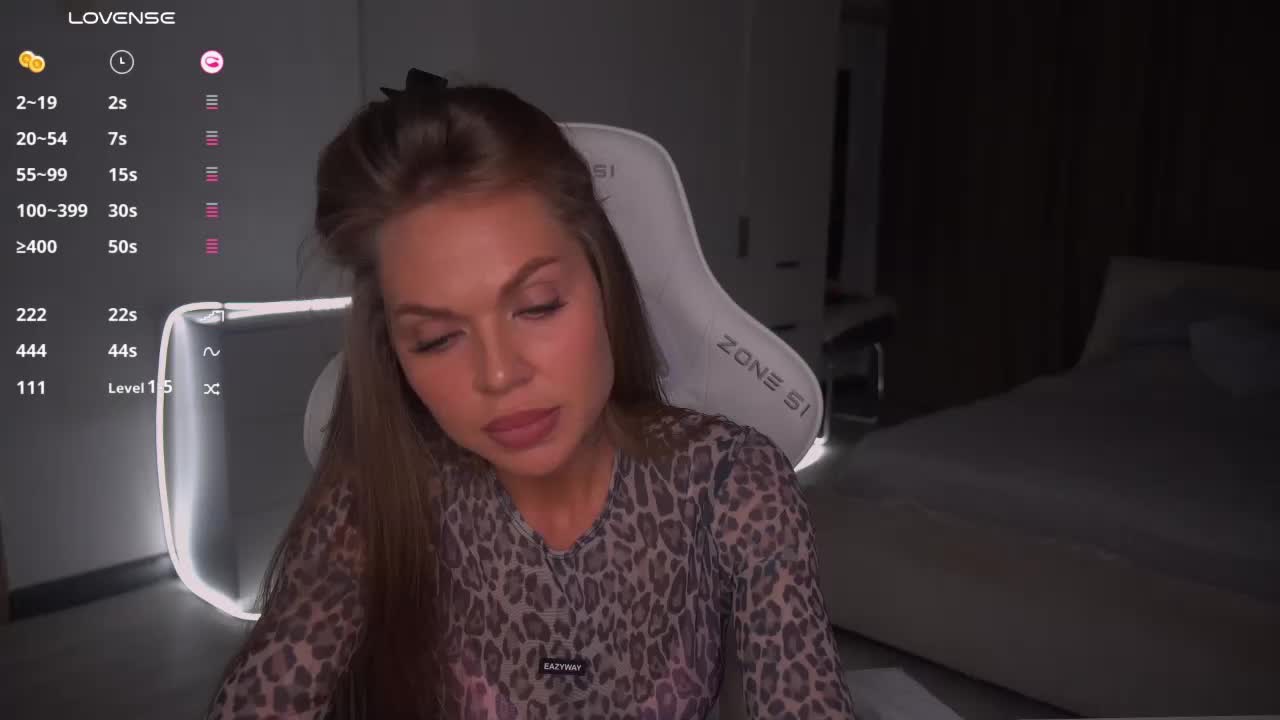 Evelina_fox Adult Chat October 14, 2025