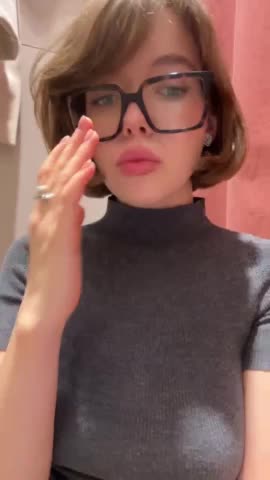 -Alessandra-21- Adult Chat October 14, 2025