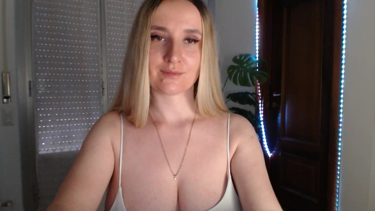 Alina-Lovely Adult Chat October 14, 2025