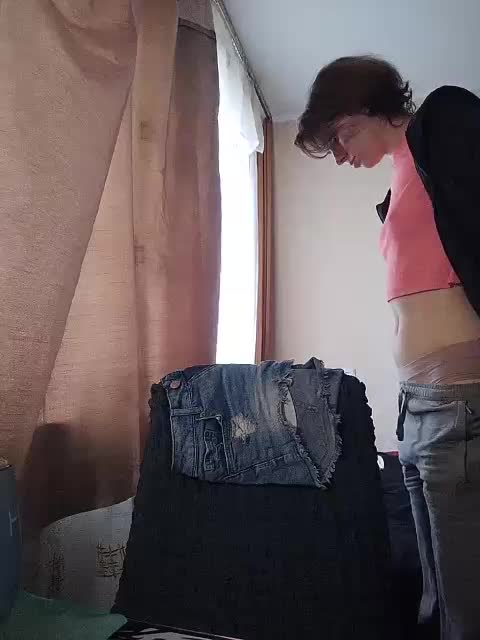 Your_Kitty Adult Chat October 14, 2025