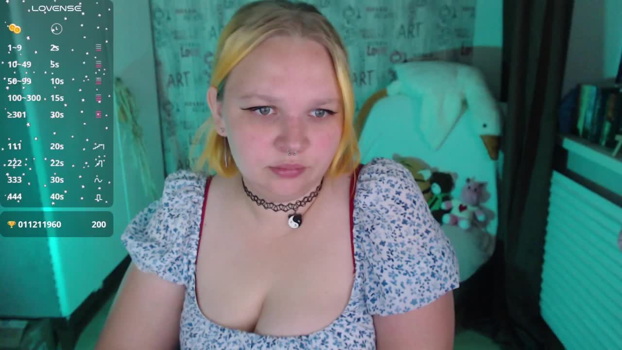 -MeooW- Adult Chat October 15, 2025