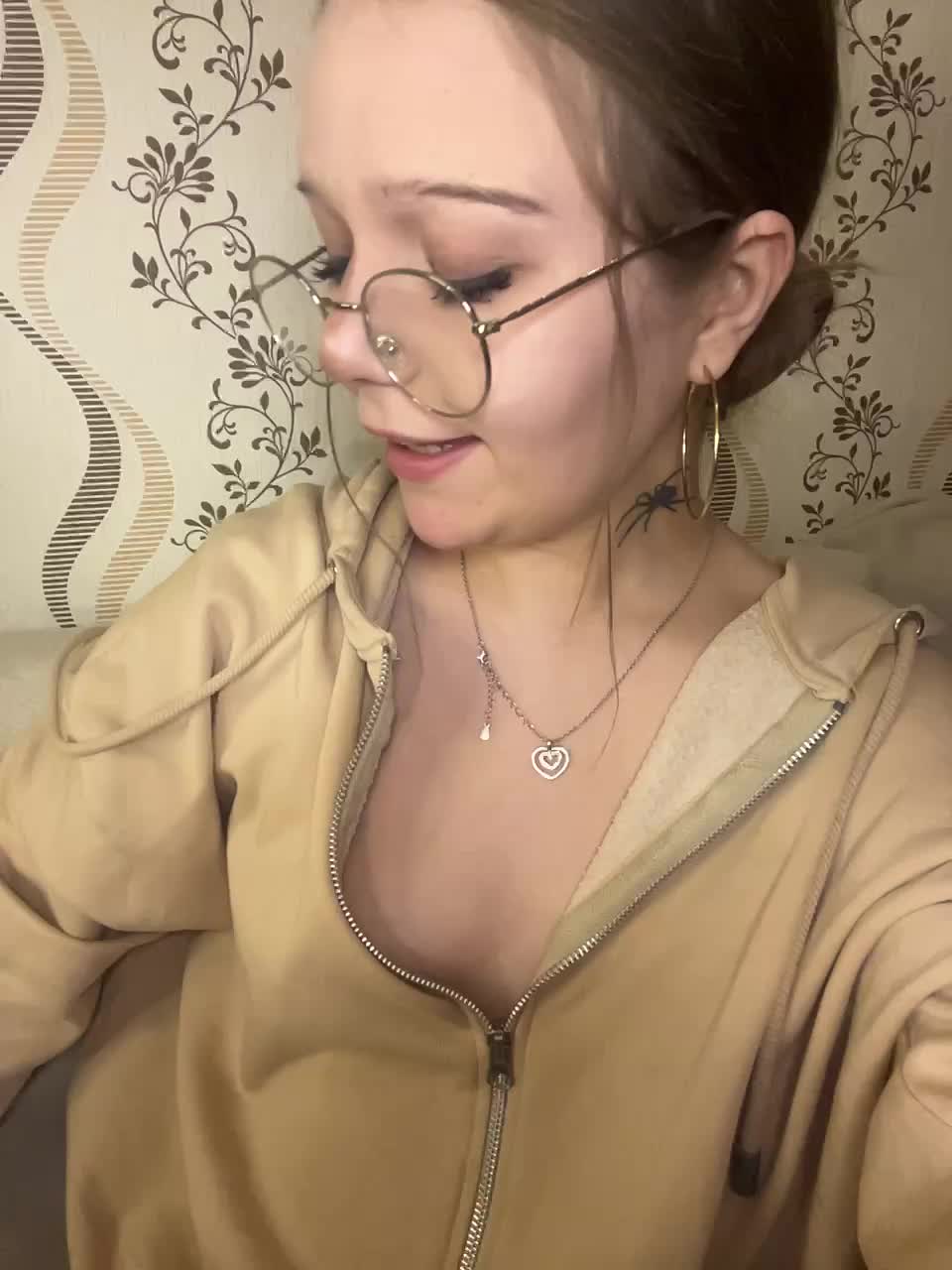 MelMooon Adult Chat October 15, 2025