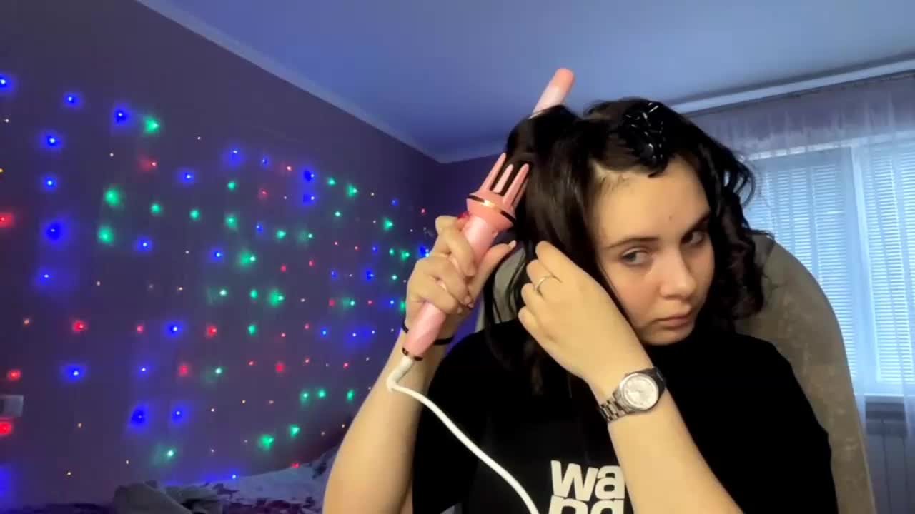 CANDY-LIPS-GIRL Adult Chat October 14, 2025