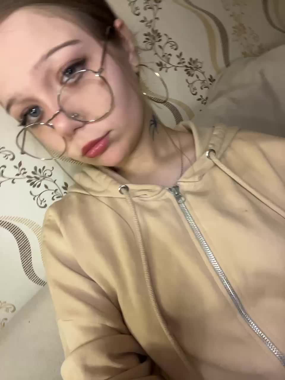 MelMooon Adult Chat October 15, 2025