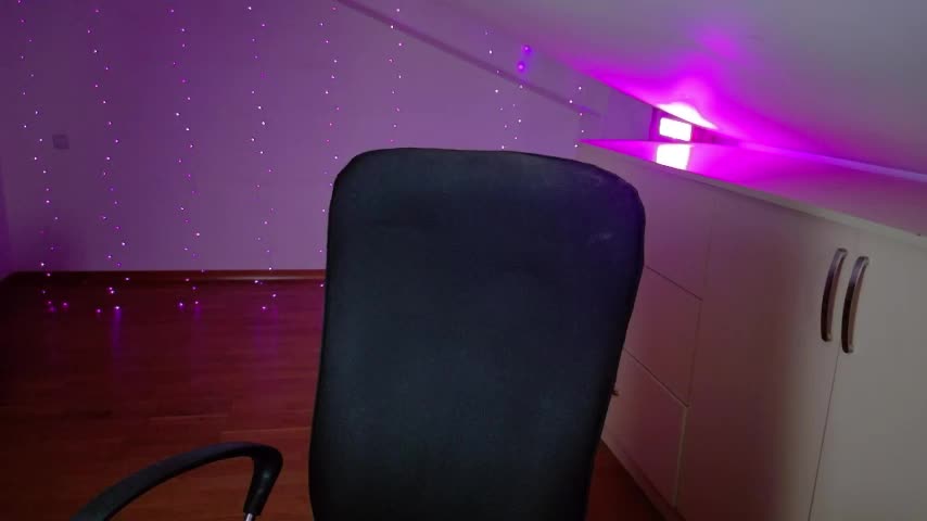 Shadow_Strik Adult Chat October 15, 2025