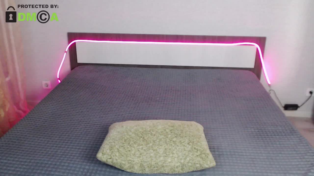 RonnieMilles Adult Chat October 15, 2025