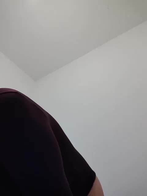 Vika211 Adult Chat October 14, 2025