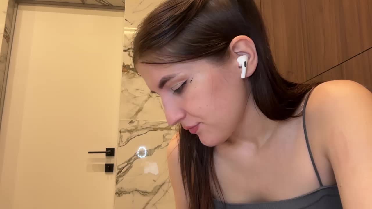 SelenaMoon Adult Chat October 15, 2025