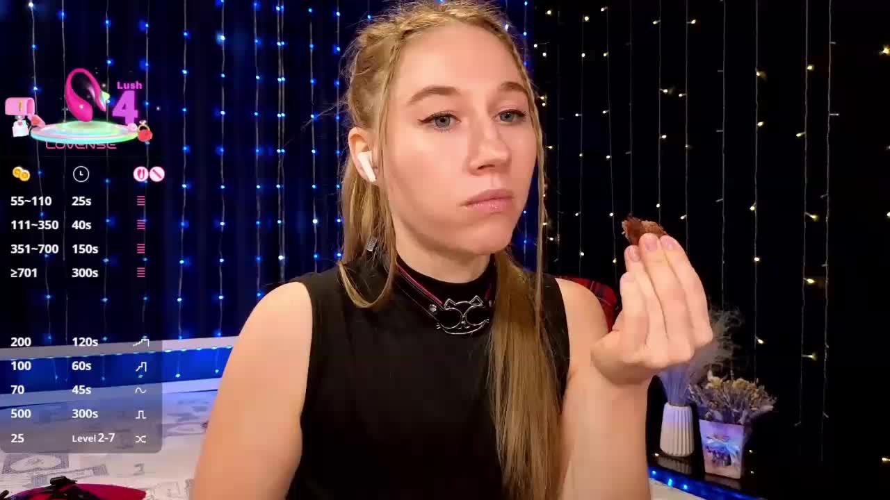 kiskaWEDNESDAY Adult Chat October 15, 2025