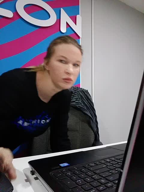 Olivia5551 Adult Chat October 15, 2025