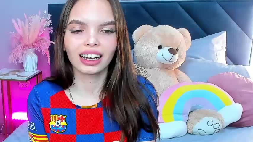 Curvy_Dynamite_ Adult Chat October 15, 2025