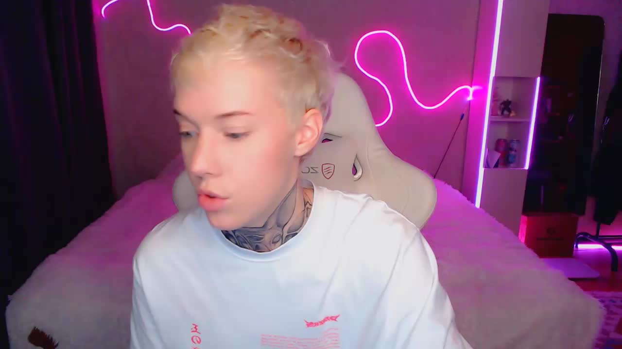 tezes Adult Chat October 15, 2025