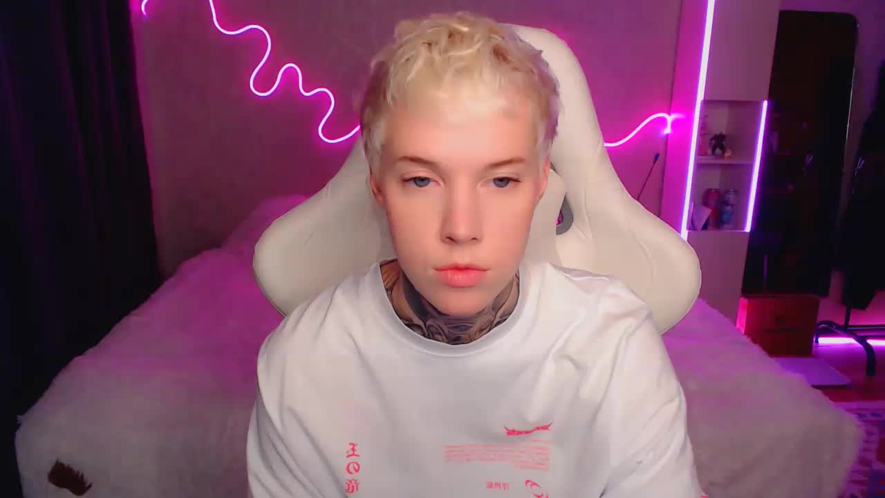 tezes Adult Chat October 15, 2025