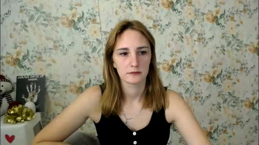 milana_cutie_ Adult Chat October 15, 2025